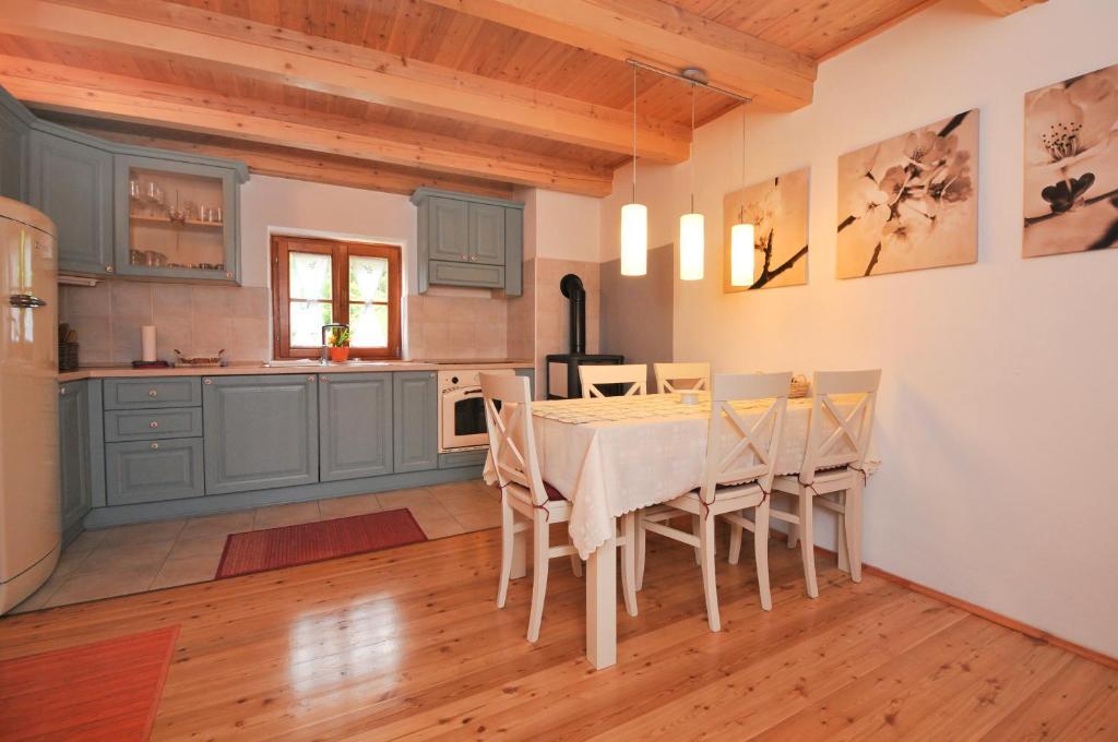 Apartments Tonkli Logje الغرفة الصورة